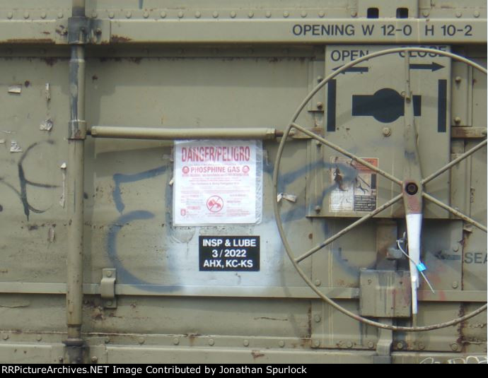 CMHX 71087, close up of door